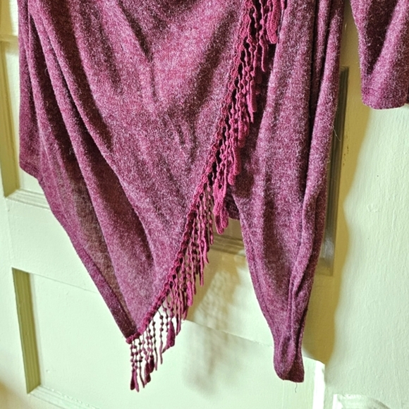Boho maroon layered cowl neck knit wrap cardigan with fringe Maurices - Picture 7 of 11